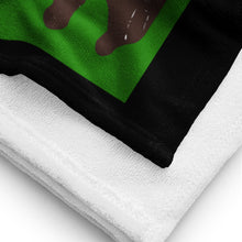 Load image into Gallery viewer, EXCLUSIVE - Melanin Lips Towel - Red, Gold and Green - Fast UK Delivery
