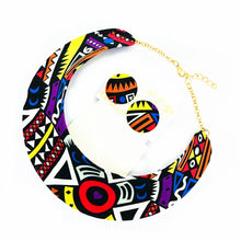 Load image into Gallery viewer, Bold Print Necklace, Earrings and Bracelet Set
